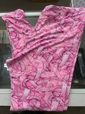 Lularoe Leggings Size TC2 (Women 18-26) Pink Patterned Leggings